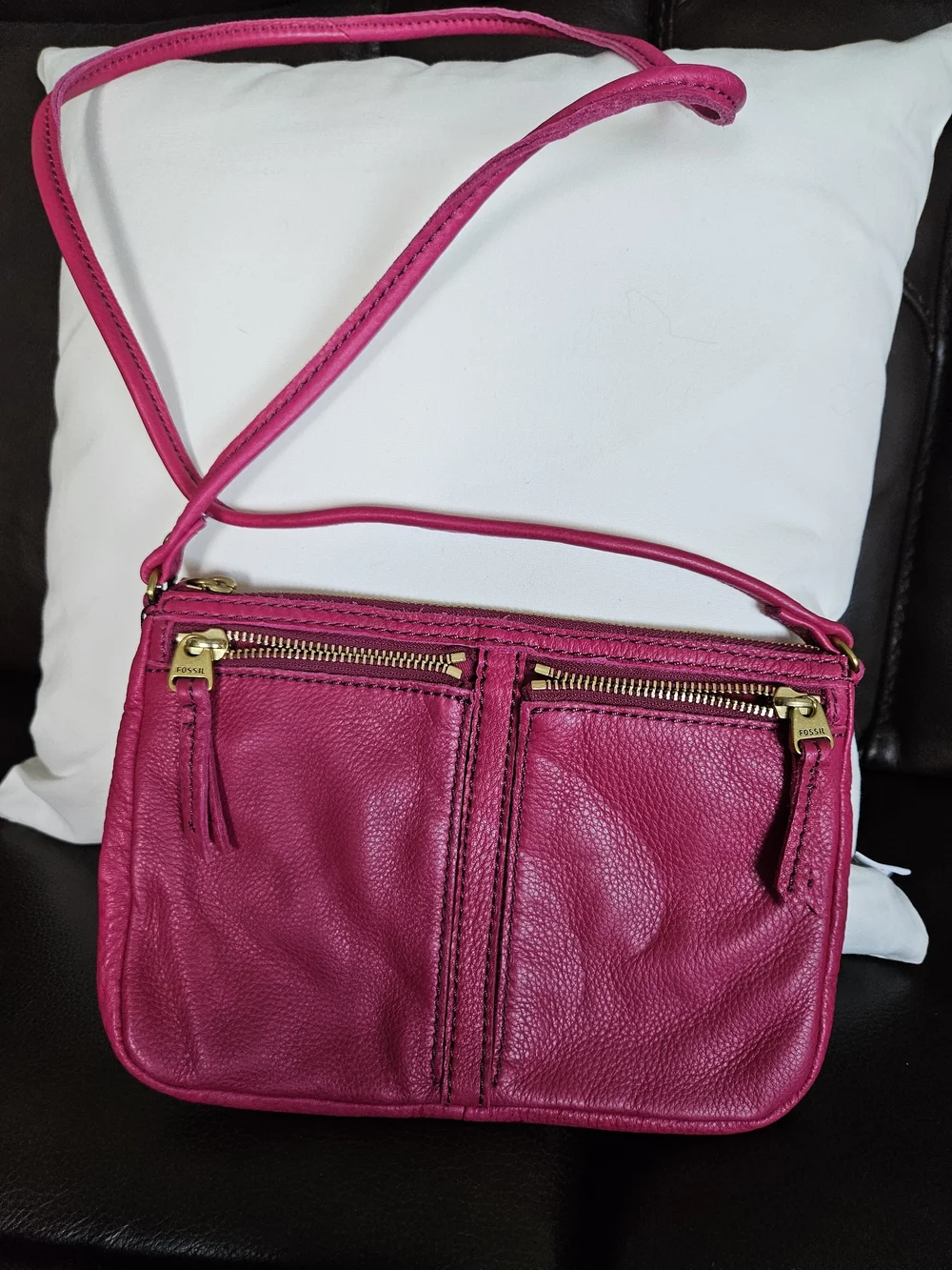 FOSSIL Leather Crossbody Bag in Bright Pink